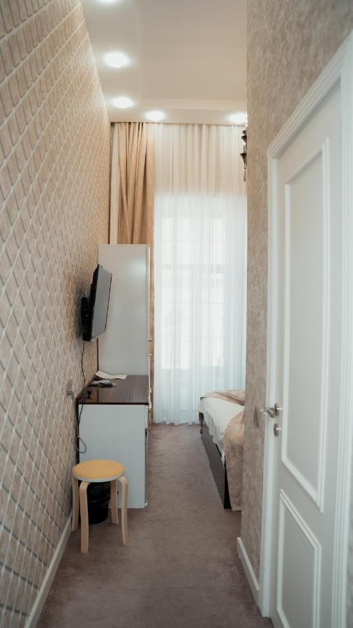 Dionis Baku Hotel ภายนอก รูปภาพ
