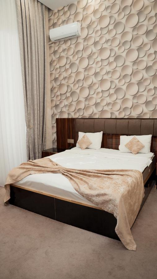 Dionis Baku Hotel ภายนอก รูปภาพ
