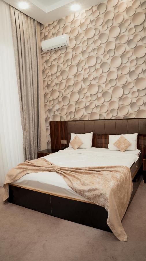 Dionis Baku Hotel ภายนอก รูปภาพ